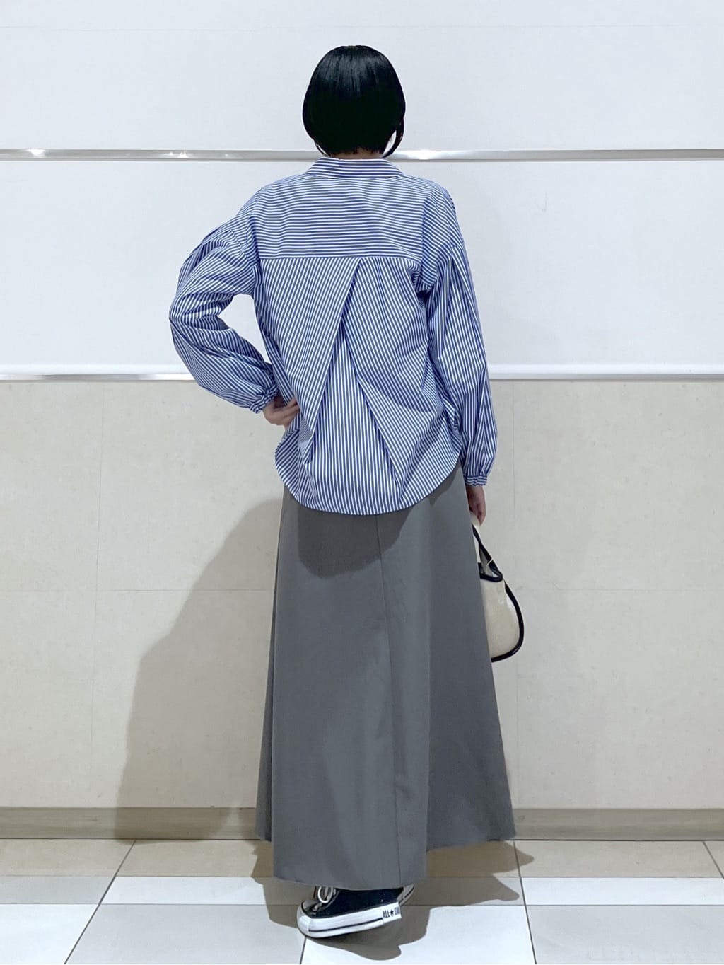 eriko さんの「Dessin｜【洗える】バルーンスリーブバンドカラーシャツ」を使ったコーディネート