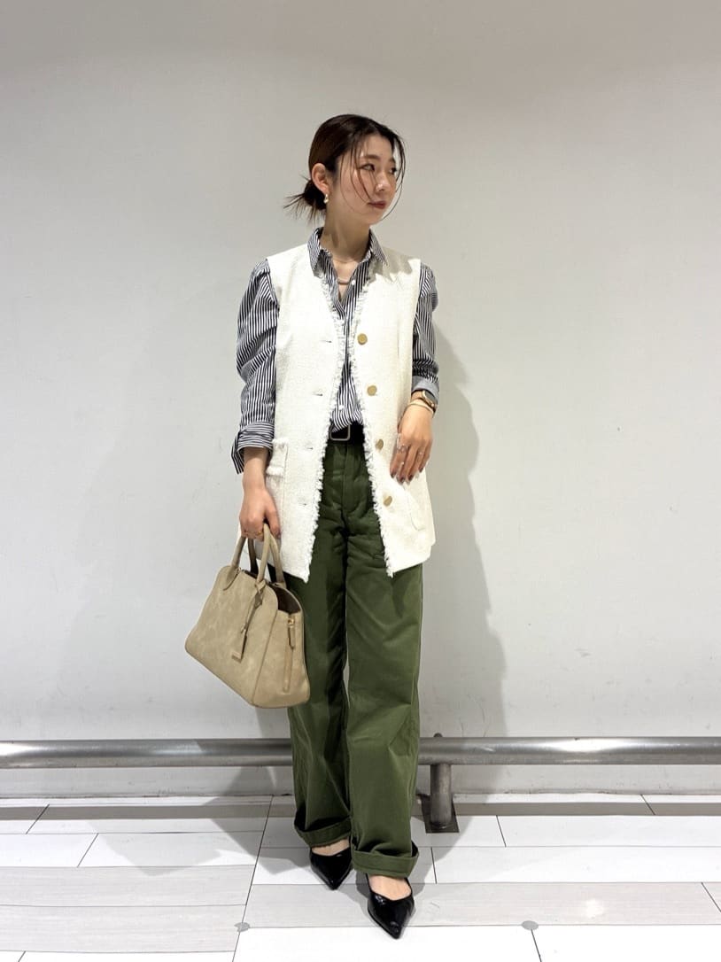 Rinさんの「UNTITLED｜【オンオフ使える】スラブツイード ジレ」を使ったコーディネート