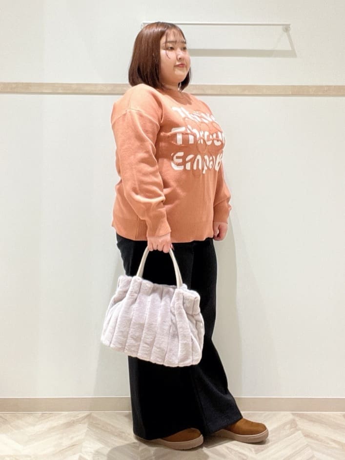 ゆめさんの「SHOO･LA･RUE｜【洗濯機可/S-LL/撥水】ゴールドパーツで上品に 大人が着たい ノーカラーキルトジャケット」を使ったコーディネート