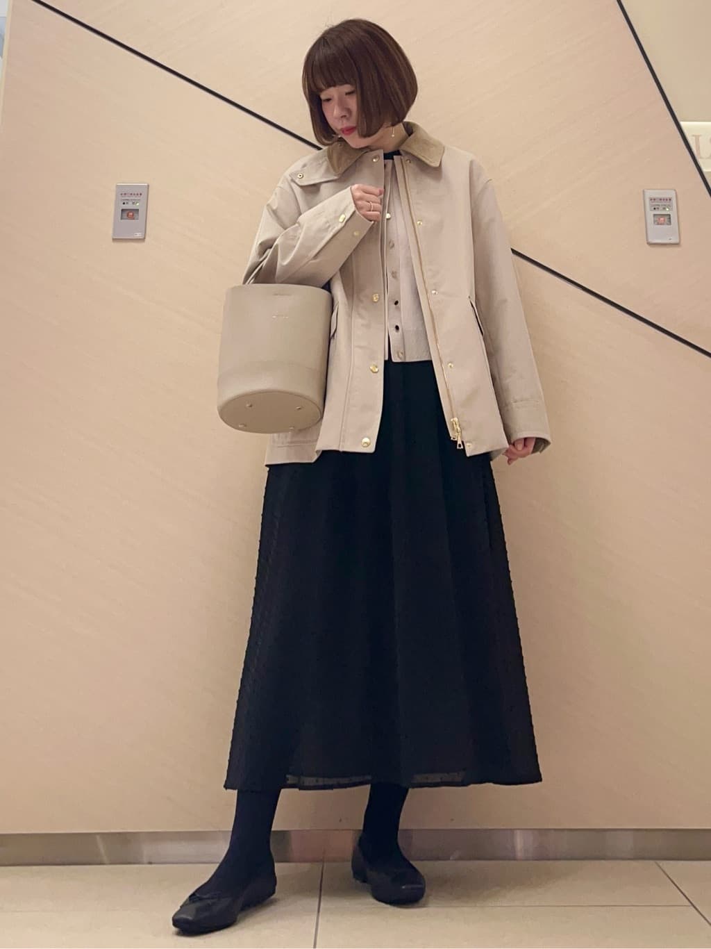 yahataさんの「DRESSTERIOR｜◆ウォッシャブルコットンカシミヤカーディガン」を使ったコーディネート