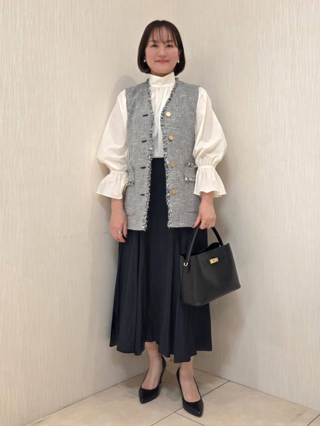 naokoさんの「UNTITLED｜【オンオフ使える】スラブツイード ジレ」を使ったコーディネート
