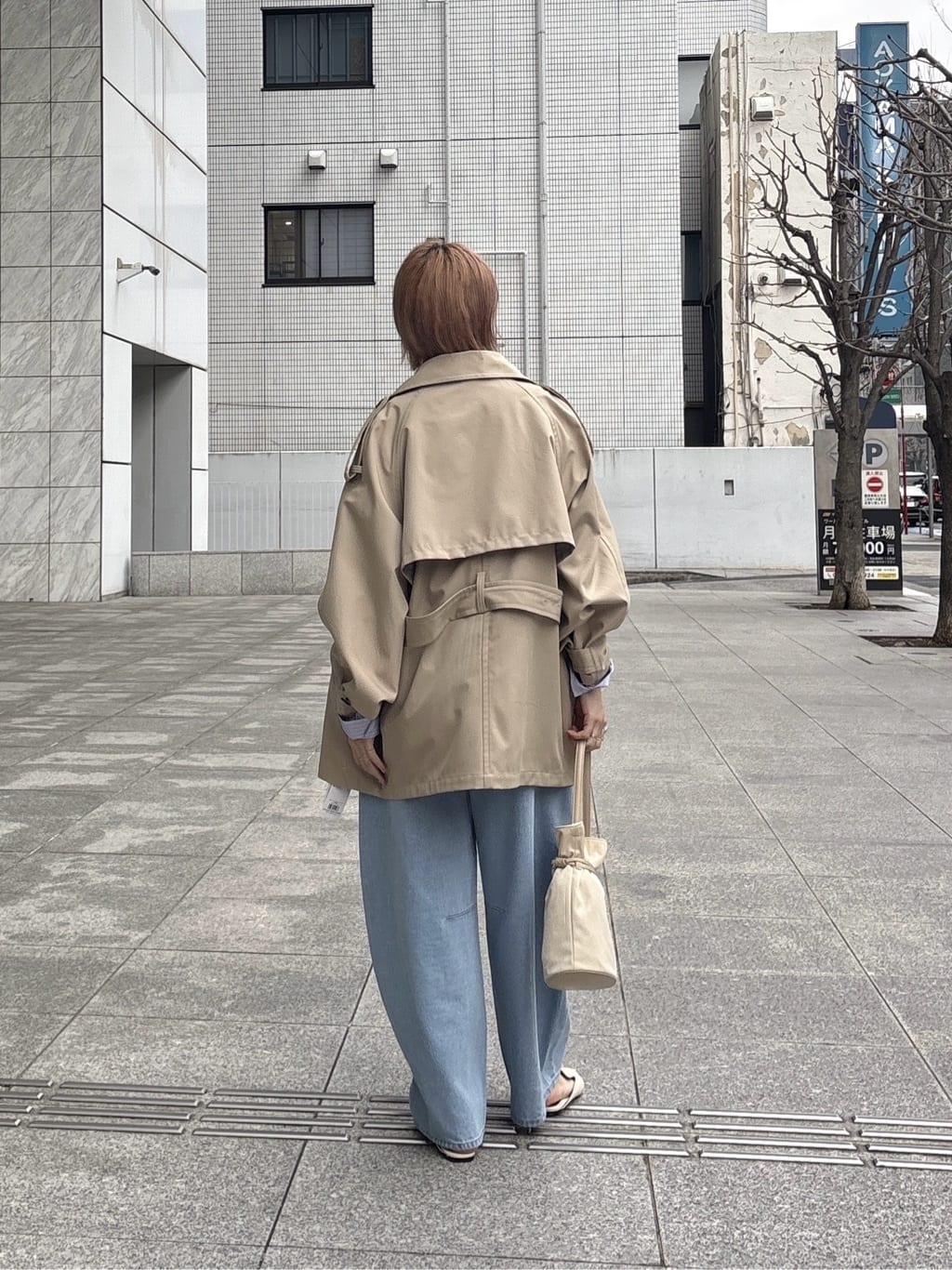 mikuさんの「INDIVI｜バレルデニムパンツ」を使ったコーディネート
