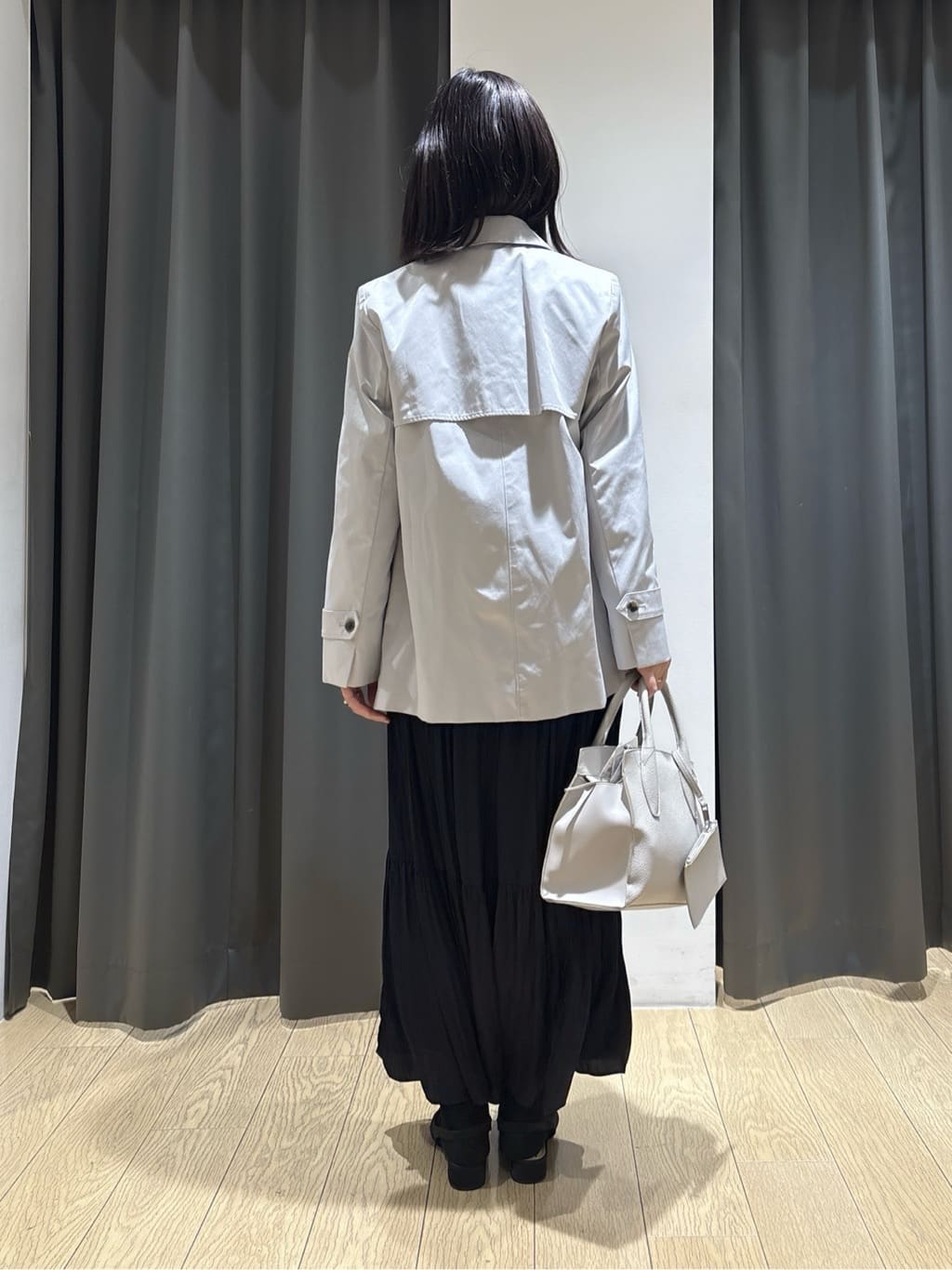 Yoshimiさんの「INDIVI｜【軽量／SETUP可能】ストレッチツイードジャケット」を使ったコーディネート