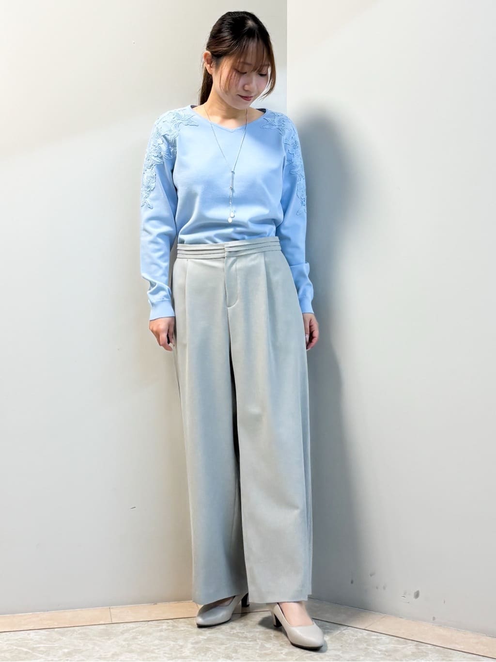 Sawaさんの「Reflect｜レースデザインスリーブニットプルオーバー」を使ったコーディネート