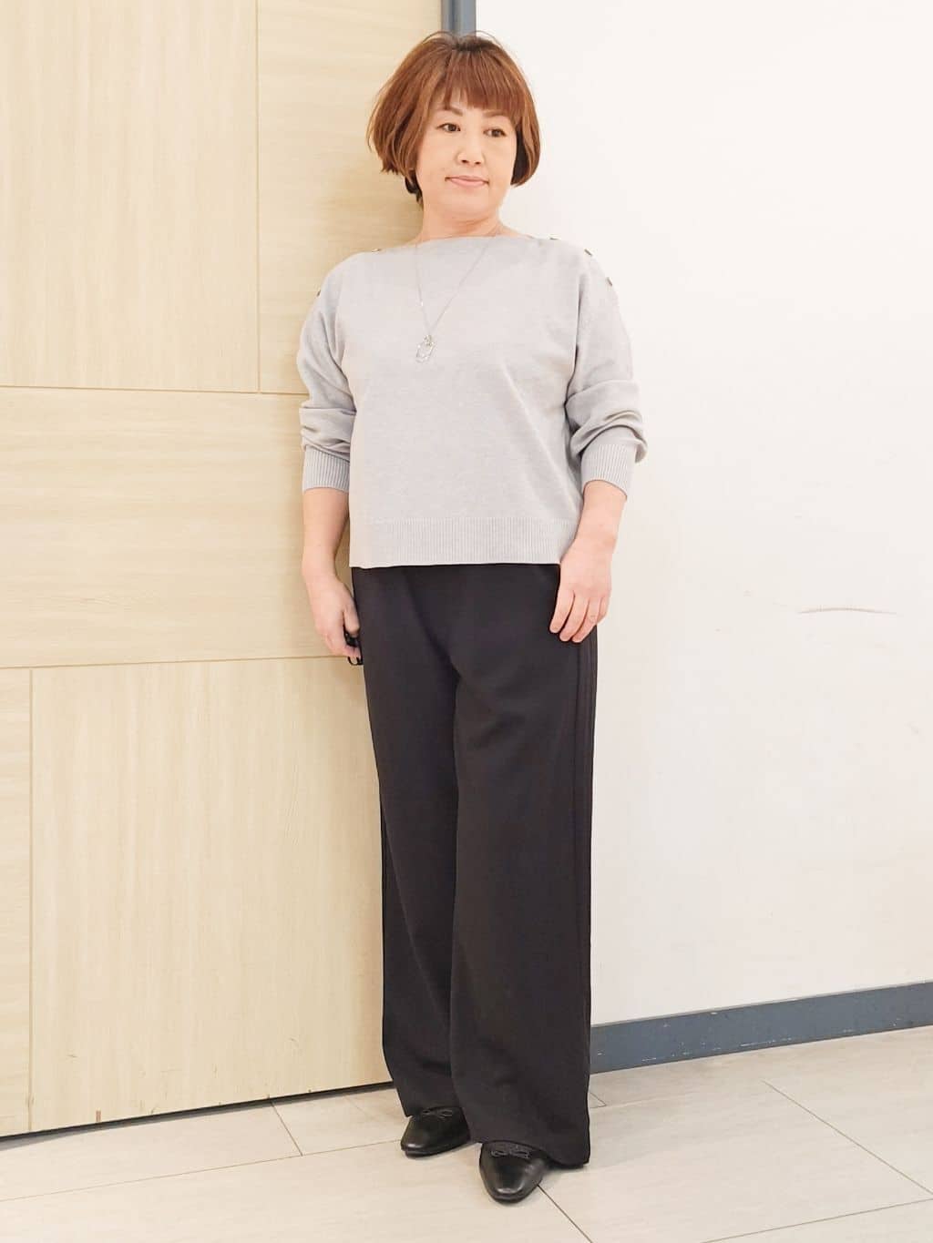 むぅポンさんの「grove｜きれい見えとイージーな着心地を両立した、ウエストシャーリング ワイドパンツ」を使ったコーディネート