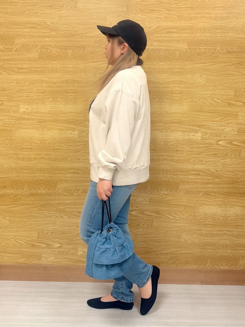 ぁむさんの「SHOO･LA･RUE｜【SHOO・LA・RUE DENIM】毎日使いたくなる ストレッチデニムスキニーパンツ」を使ったコーディネート