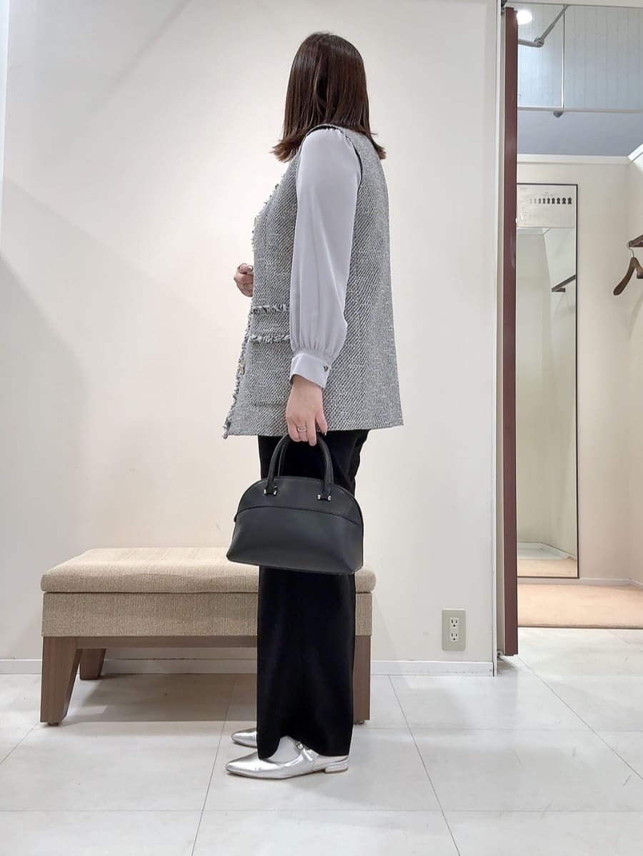 YUIさんの「UNTITLED｜◆【セレモニー/定番人気】ハイネックフリル ブラウス」を使ったコーディネート