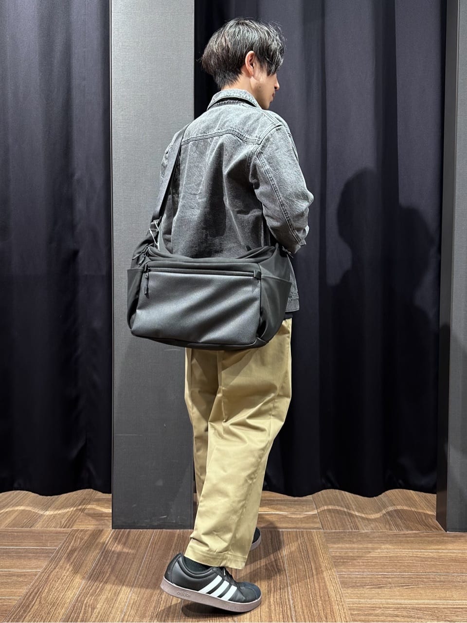 tomoyaさんの「THE SHOP TK｜【大人にも取り入れやすい】デニムジャケット セットアップ可/洗濯機OK」を使ったコーディネート