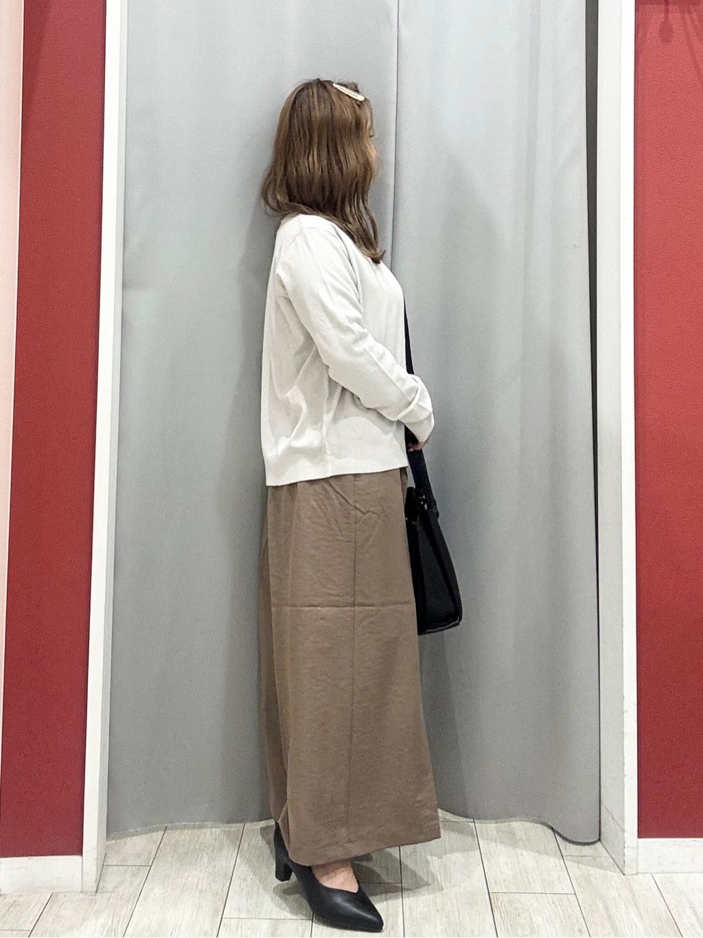 shioさんの「SHOO･LA･RUE｜【洗濯機可/S-LL/アンサンブル可】すっきりと好印象 配色クルーネックニット」を使ったコーディネート