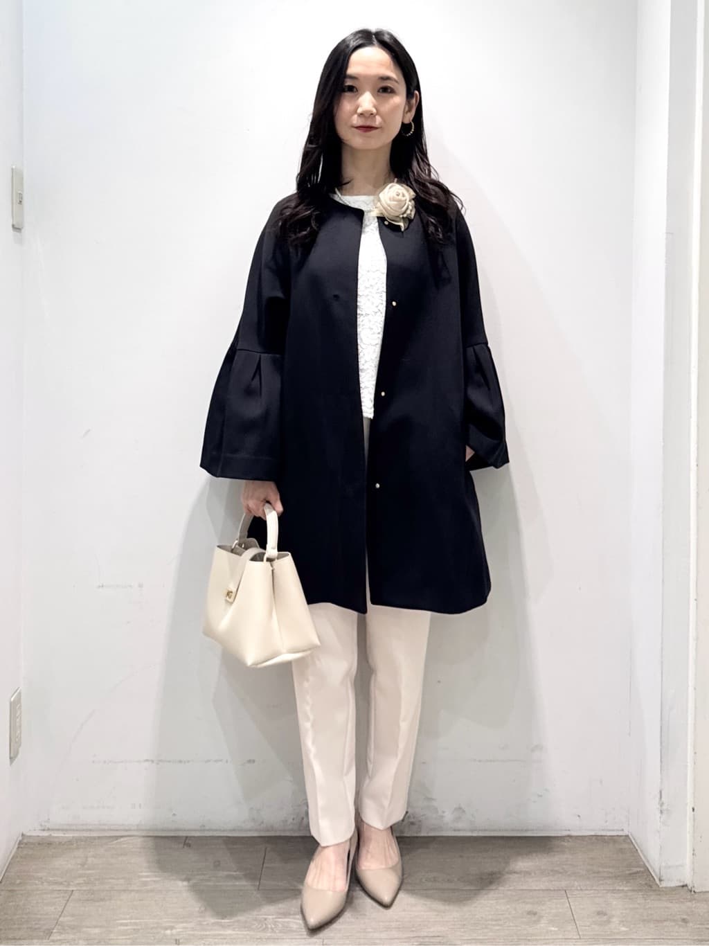 yuicciさんの「OPAQUE.CLIP｜フレアスリーブミドルコート【洗濯機OK】」を使ったコーディネート