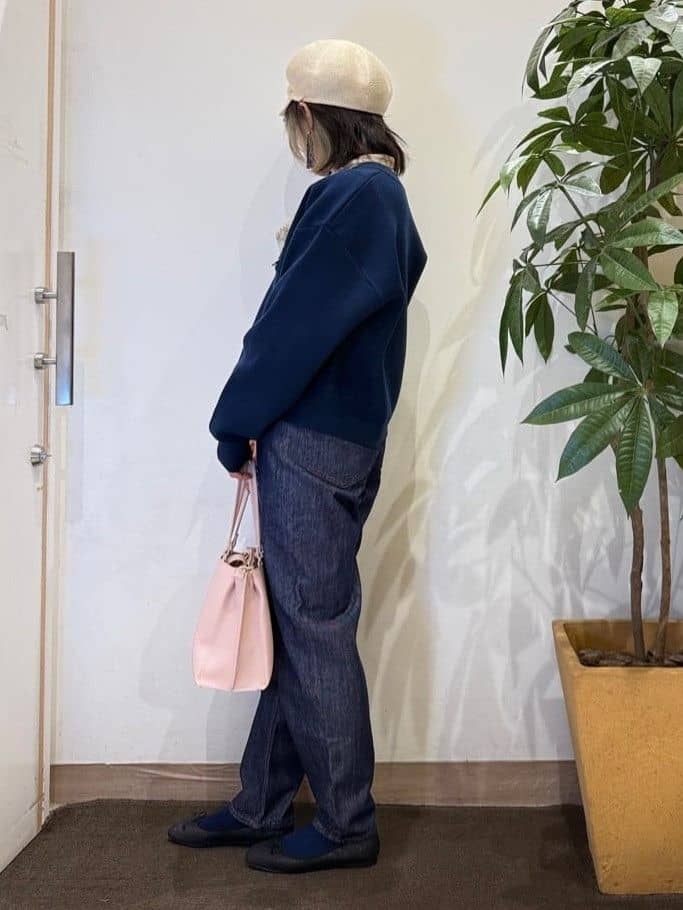 misakiさんの「SHOO･LA･RUE｜【洗濯機可/S-LL】1枚でも羽織りでも 華やか上品カーデ」を使ったコーディネート