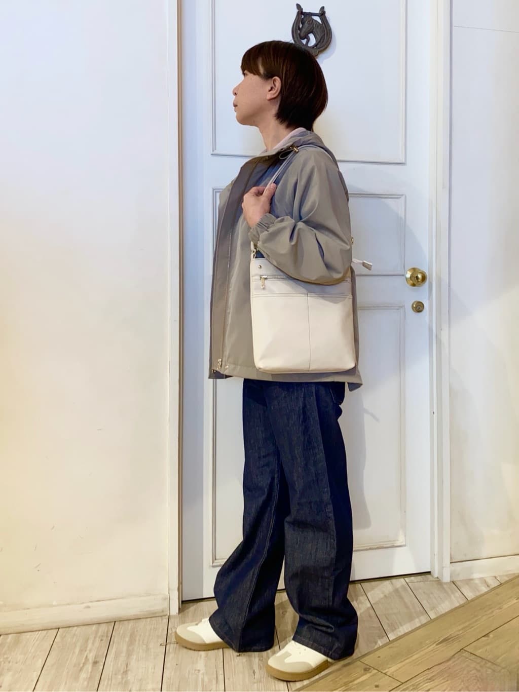 WAさんの「SHOO･LA･RUE｜【SHOO・LA・RUE DENIM/SS-LL】程よい厚みの ストレートデニムパンツ（10.5オン」を使ったコーディネート