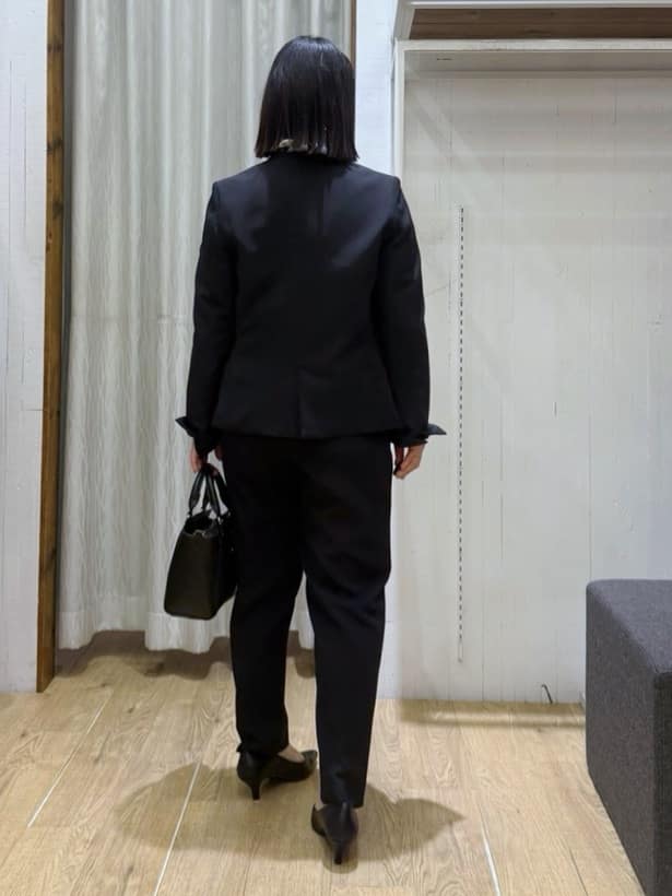 chさんの「THE SHOP TK｜【通勤スタイルに】ダブルクロス ノーカラージャケット/セットアップ可」を使ったコーディネート