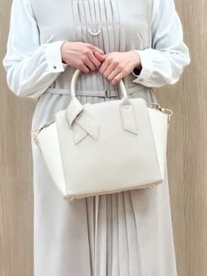 Keiさんの「grove｜【人間工学】ノットハンドル2WAYトート」を使ったコーディネート