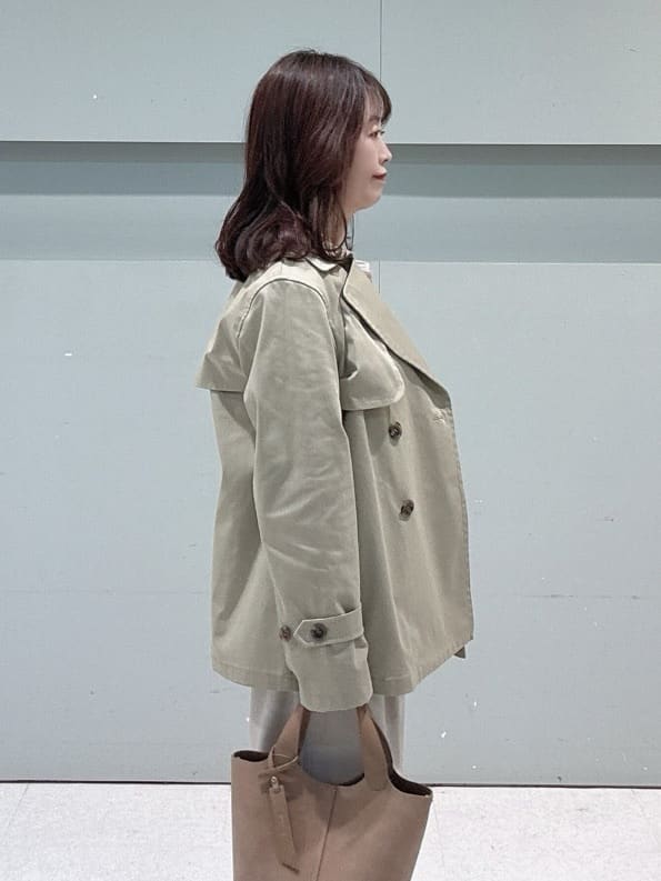 makiさんの「UNTITLED｜【定番人気/はっ水/洗える】タスランショートトレンチコート」を使ったコーディネート