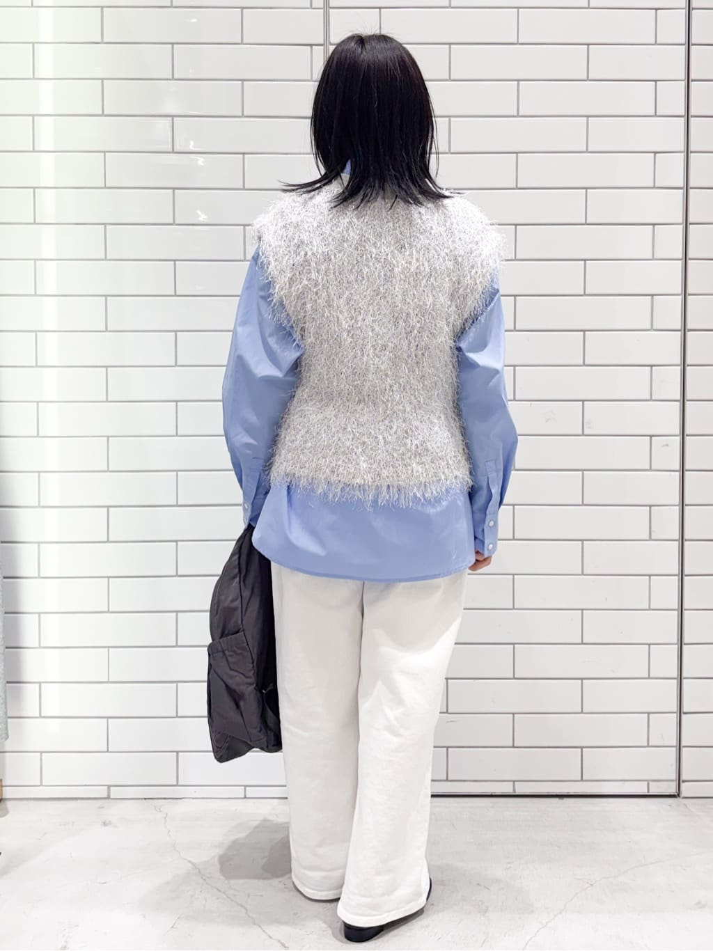 matsuさんの「OPAQUE.CLIP｜フリンジニットベスト【洗濯機OK】」を使ったコーディネート