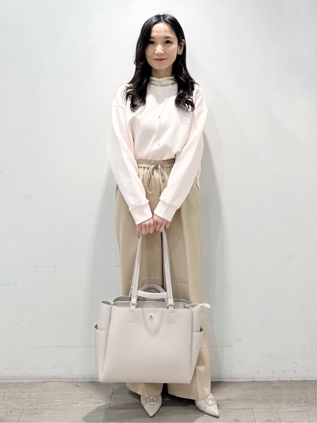 yuicciさんの「OPAQUE.CLIP｜金ボタンダブルブレストテーラードジャケット／セットアップ対応【洗える】」を使ったコーディネート