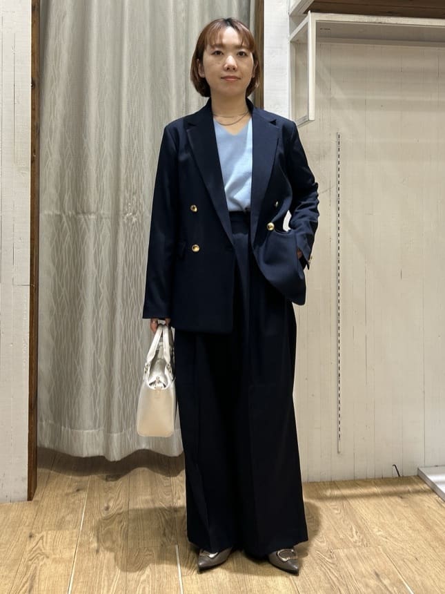 ga_riさんの「THE SHOP TK｜【通勤にもデイリーにも】CAVIAN 金ボタンダブルブレストジャケット」を使ったコーディネート