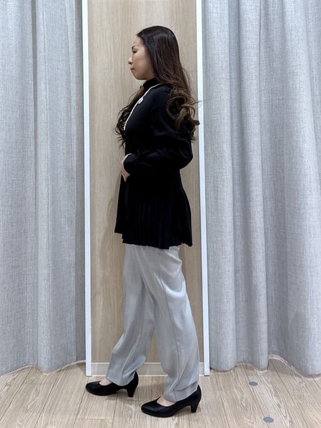 sachiさんの「grove｜【マシンウォッシュ/防シワ/UVカット】裾プリーツ取り外しボウタイブラウス」を使ったコーディネート
