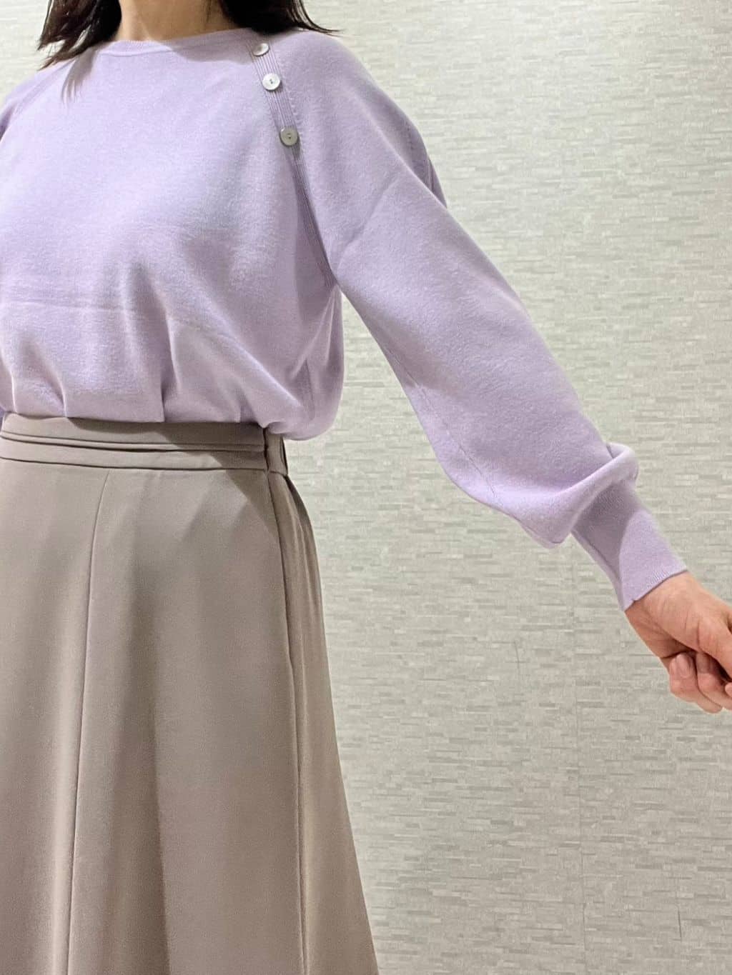 marikoさんの「Reflect｜【ゆったり着られる◎】ラグランスリーブニット」を使ったコーディネート