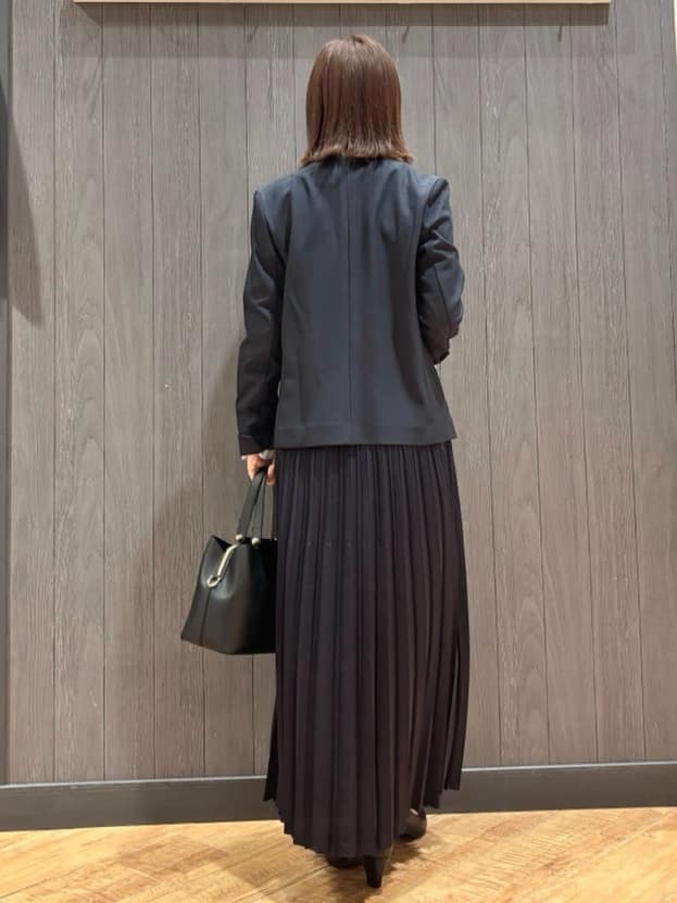 meiさんの「SHOO･LA･RUE｜【洗濯機可/UV/SS-3L】すっきり好印象 ノーカラージャケット」を使ったコーディネート