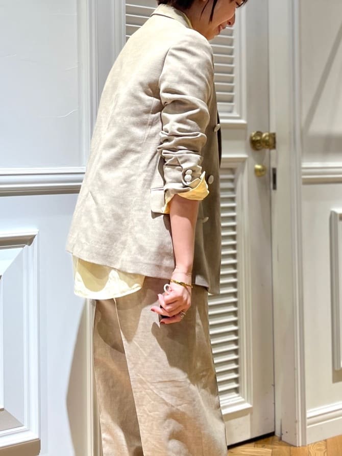 つじ まこさんの「DRESSTERIOR｜【セットアップ可】リネンブレンドダブルブレストジャケット」を使ったコーディネート