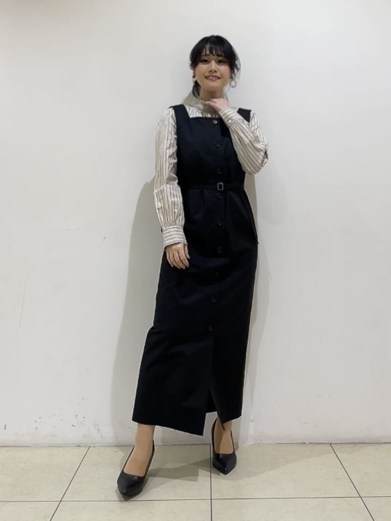 watanabeさんの「UNTITLED｜◆【コットン100/洗える】シャーリングフリルネックブラウス」を使ったコーディネート