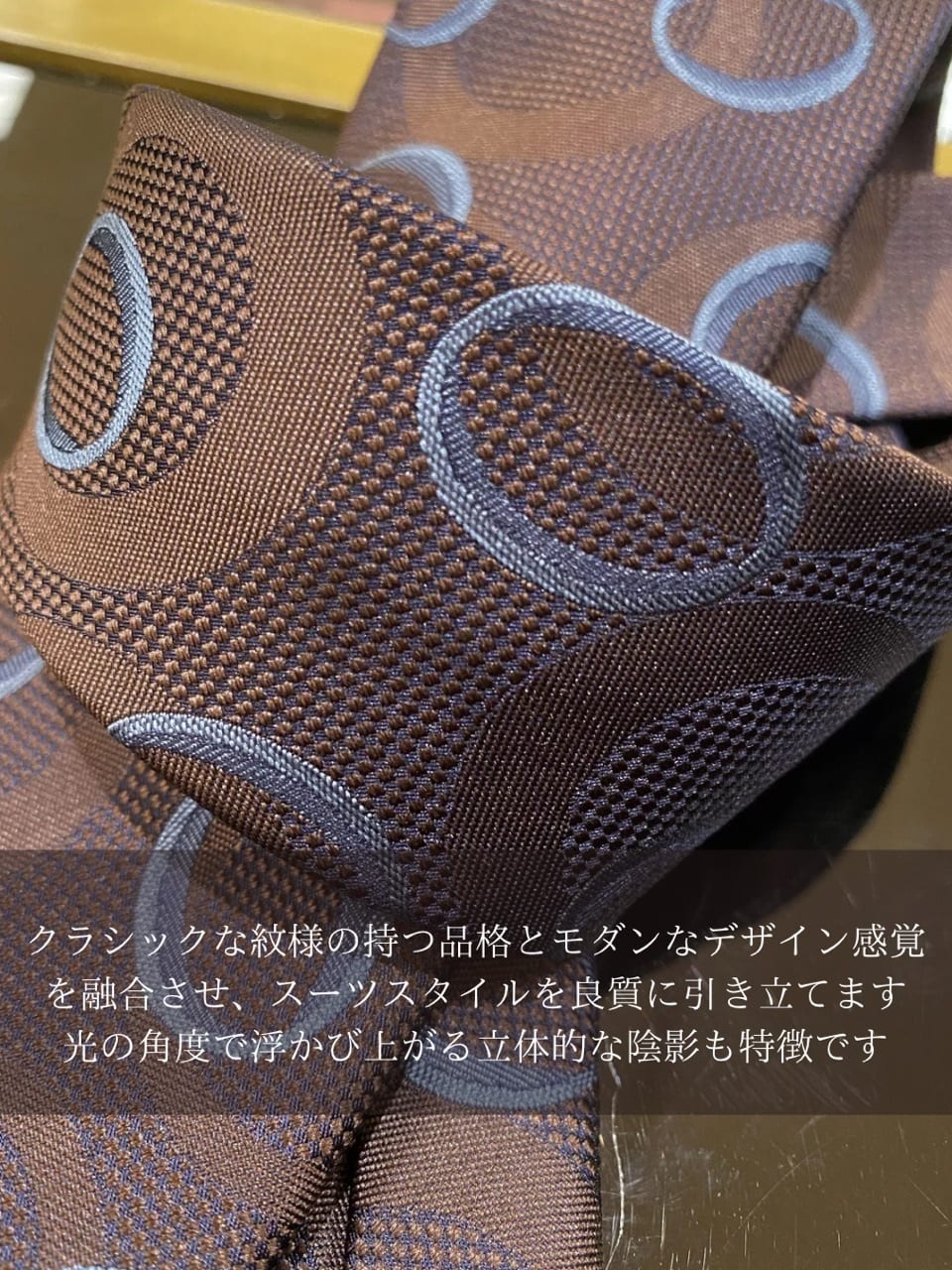 小南大和さんの「TAKEO KIKUCHI｜【日本製で縁起の良い柄】サークルドット柄ネクタイ」を使ったコーディネート