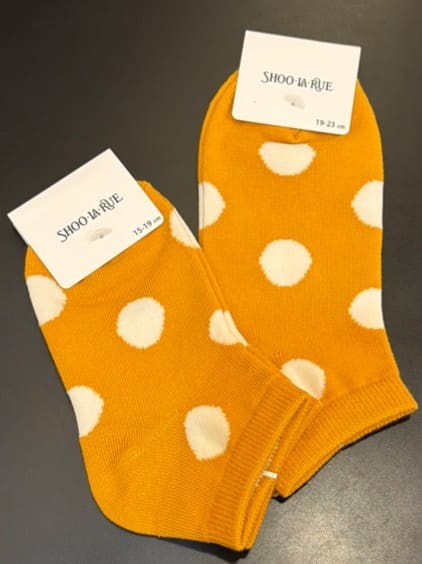 なかひとさんの「SHOO･LA･RUE｜大きめドットアンクル丈ソックス」を使ったコーディネート