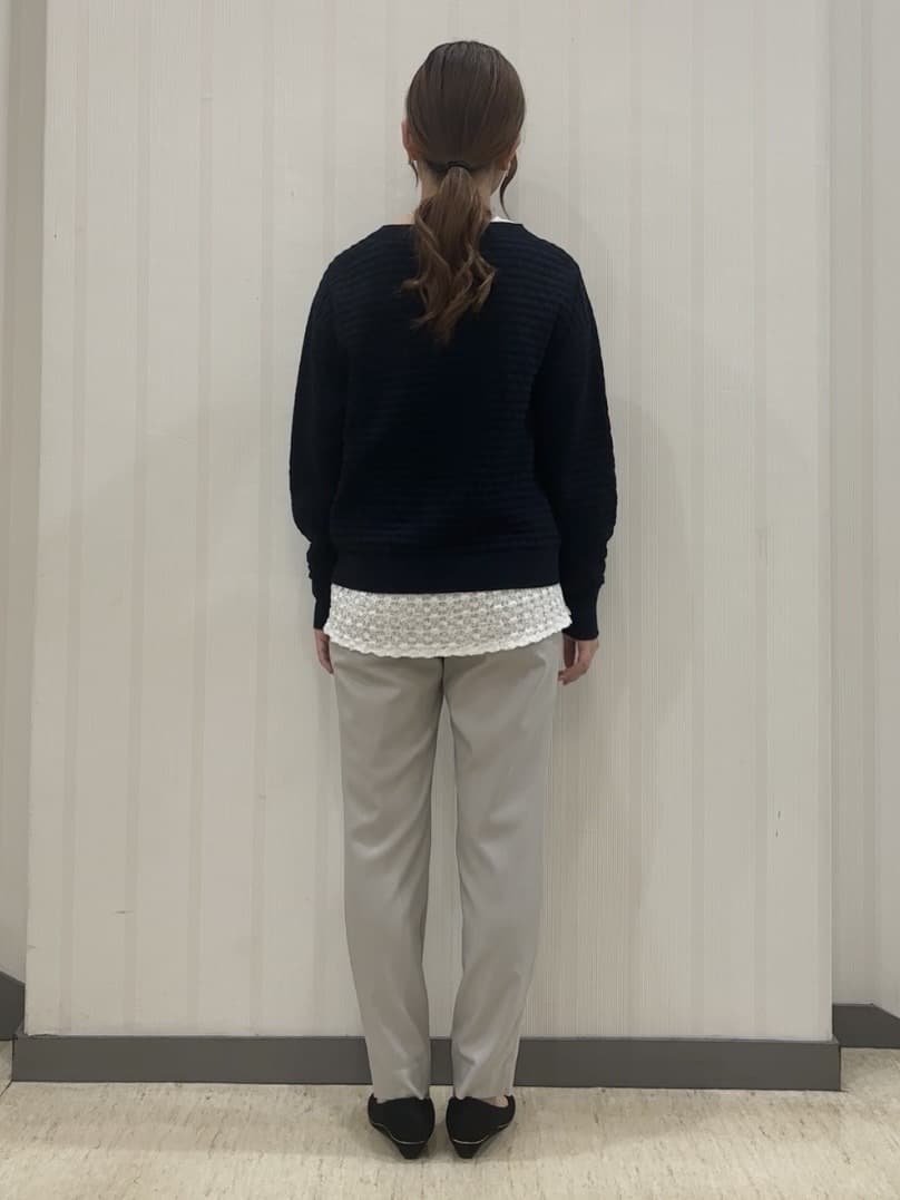 ちひさんの「INDIVI｜【洗える／レイヤードにおすすめ】シャーリングレース ロングTシャツ」を使ったコーディネート