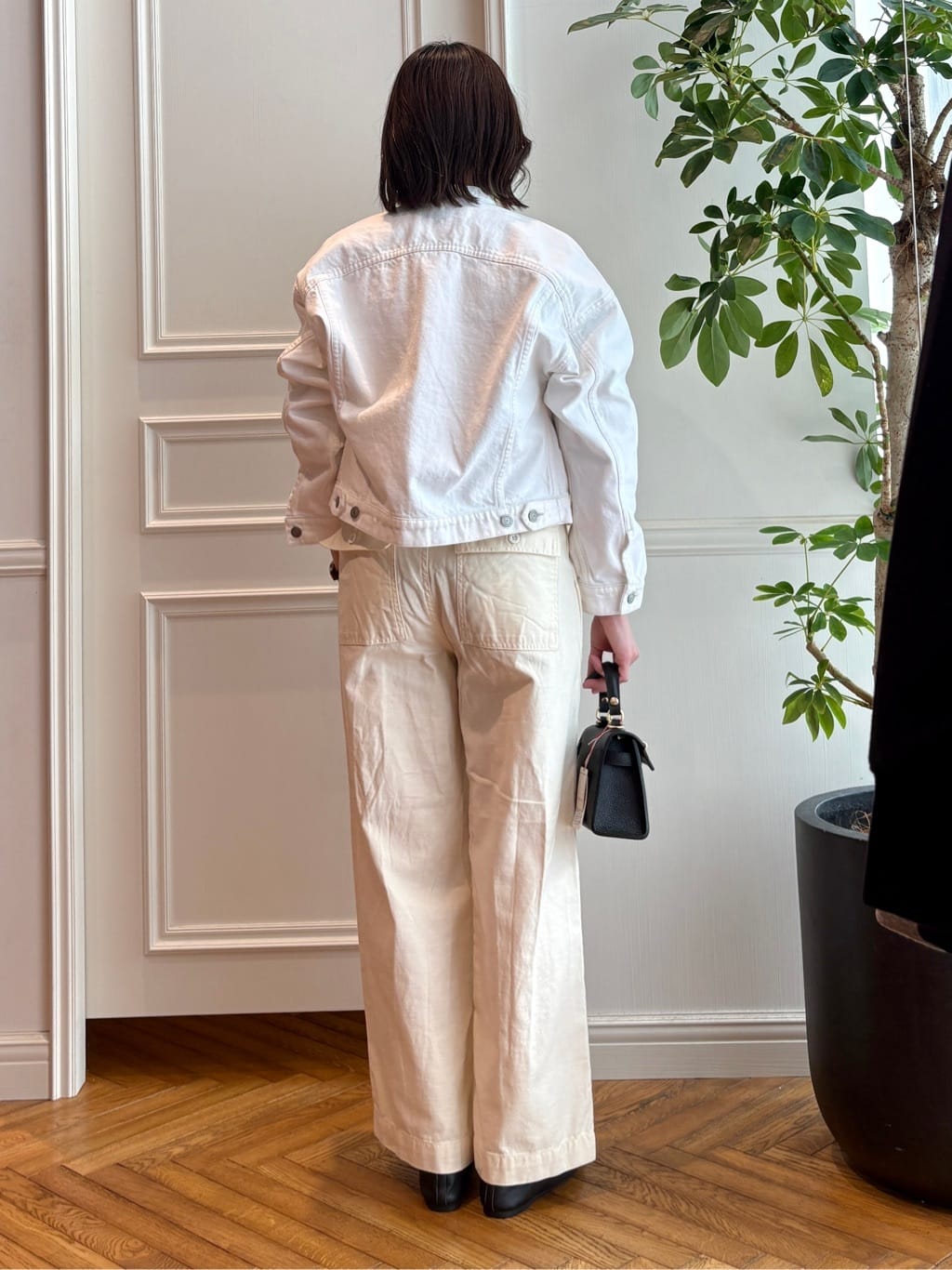 nakaoさんの「DRESSTERIOR｜◆【ウォッシャブル】バックサテンベイカーパンツ」を使ったコーディネート