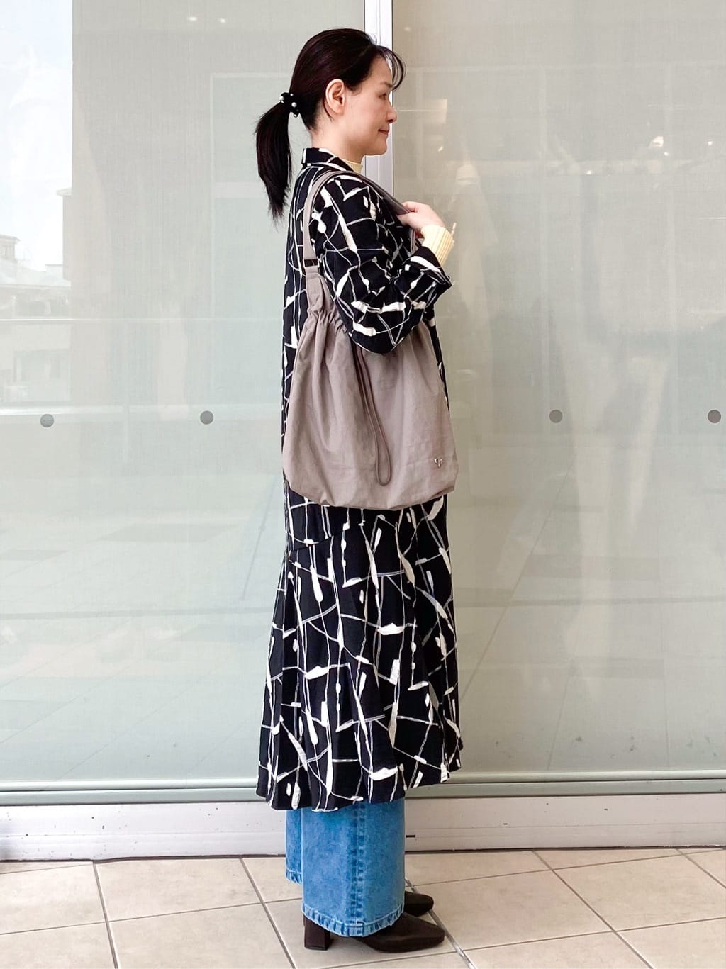 Jeanさんの「OPAQUE.CLIP｜ジオメトリックプリントシャツワンピース」を使ったコーディネート