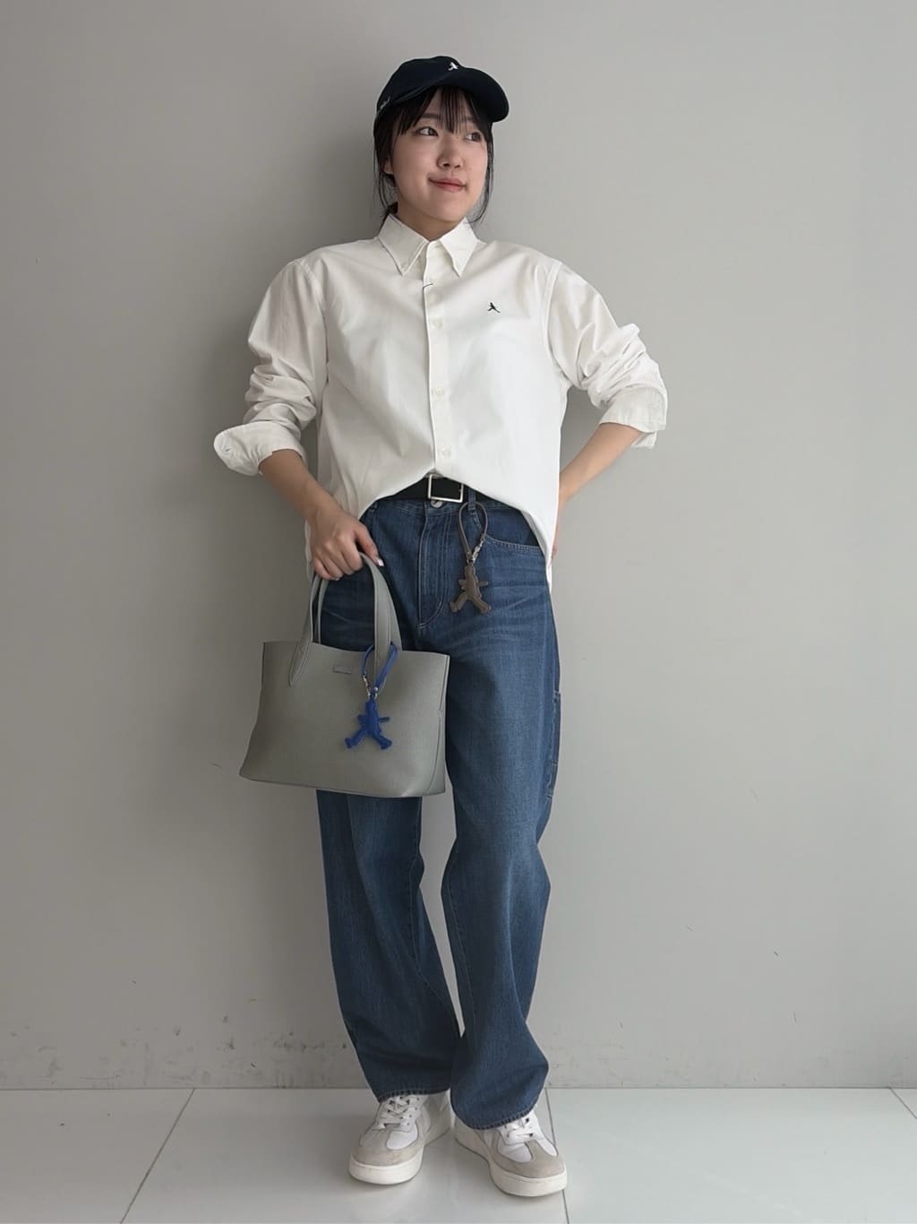 Akutagawaさんの「TAKEO KIKUCHI｜【BOWLER HAT LABEL】ボーラーハットウォーカー刺繍 ボタンダウンシャツ」を使ったコーディネート