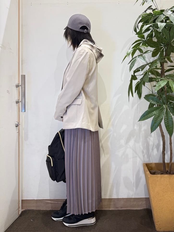 misakiさんの「SHOO･LA･RUE｜【洗濯機可/イージーケア/UV】オンオフ使える　ゆったりダブルジャケット」を使ったコーディネート