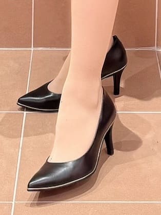 すみれさんの「ESPERANZA｜【12時間パンプス】約7.5㎝　歩きやすくて疲れにくい」を使ったコーディネート