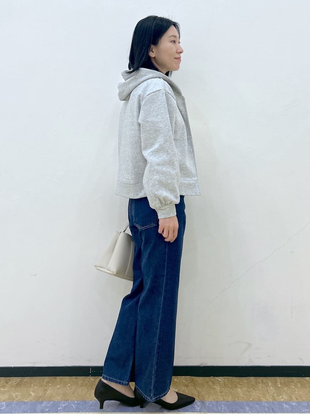 su.さんの「index｜ラメ裏毛コンパクトジップパーカー【洗濯機OK】」を使ったコーディネート