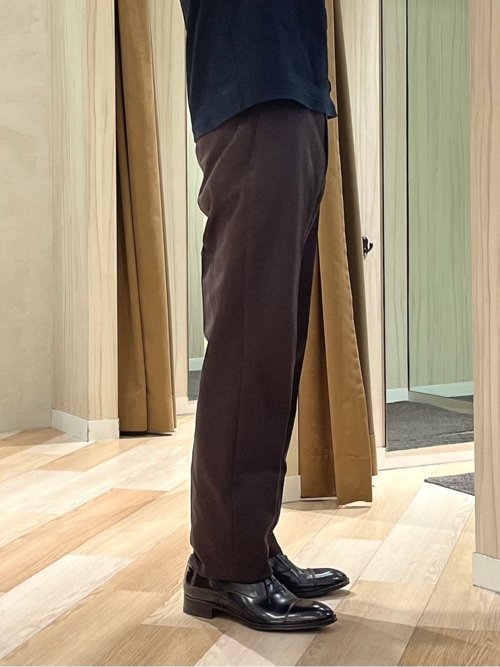 URAさんの「TAKEO KIKUCHI｜撥水ツイル スタンドカラー コート」を使ったコーディネート