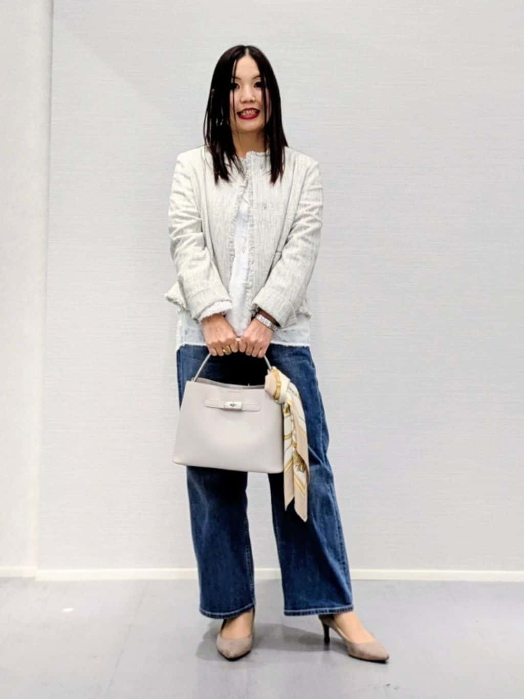 makkyさんの「UNTITLED｜【華やか／大人シアー／セレモニー】カットフリンジブラウス」を使ったコーディネート
