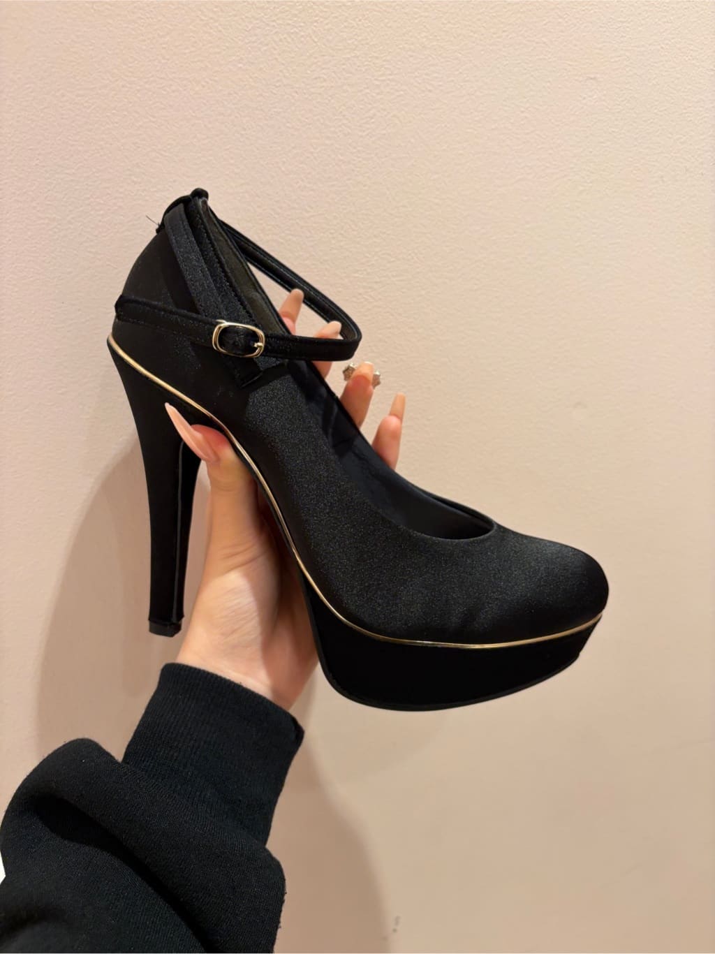 SACHAさんの「ESPERANZA｜2WAY超ハイヒール厚底パンプス」を使ったコーディネート