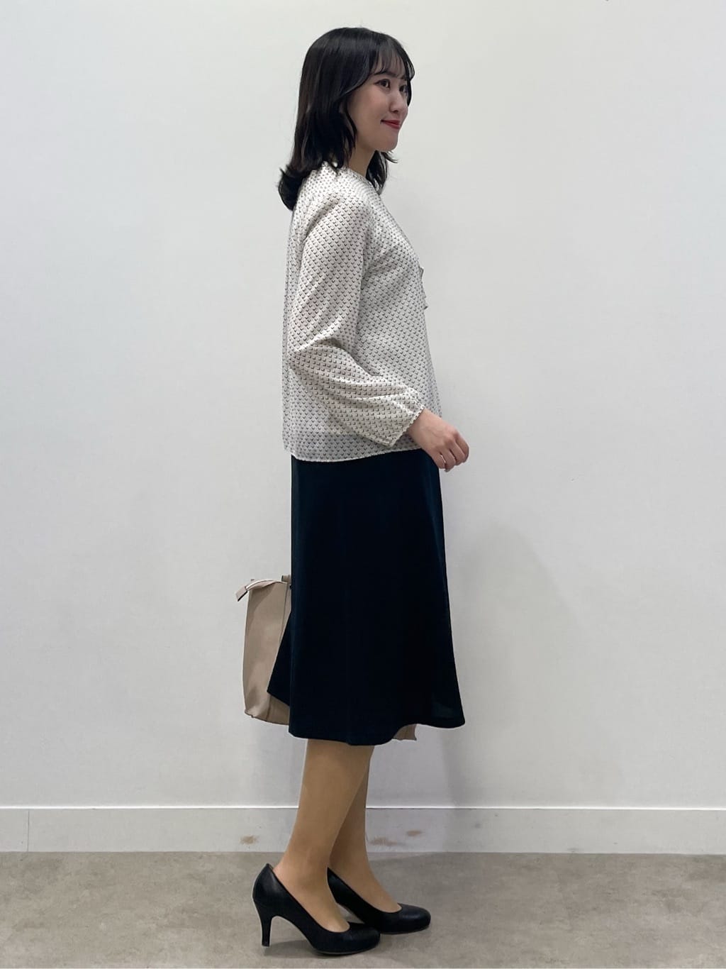 yukariさんの「Reflect｜【UVカット／接触冷感】フロントフリルシフォンブラウス」を使ったコーディネート