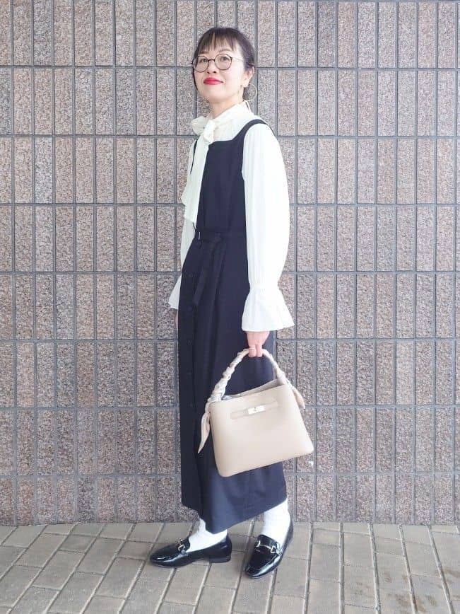 MUTSUKOさんの「UNTITLED｜◆【セレモニー/華やか】2WAYボウタイブラウス」を使ったコーディネート
