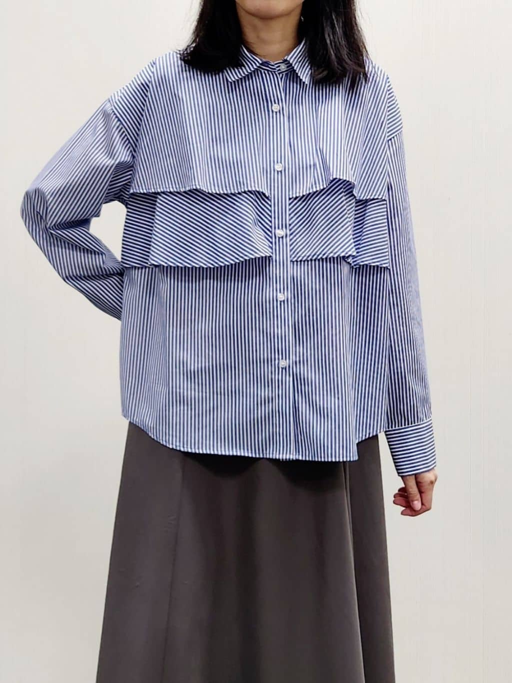 naraさんの「Dessin｜【洗える】フリルシャツブラウス」を使ったコーディネート