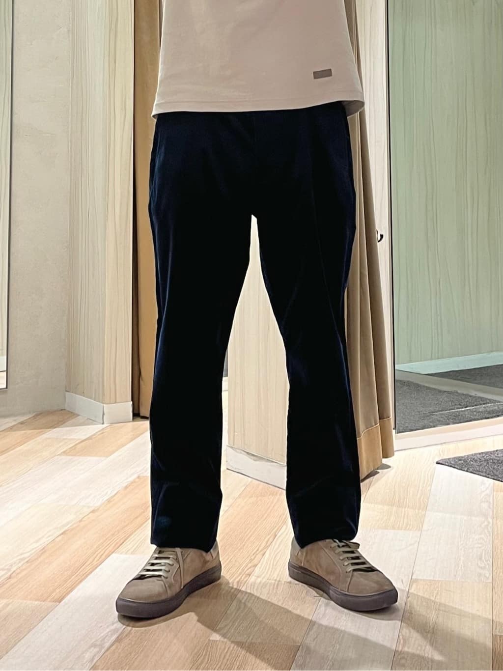 URAさんの「TAKEO KIKUCHI｜カシミヤブレンド ビーバー調ピンヘッドスタンドカラーコート」を使ったコーディネート