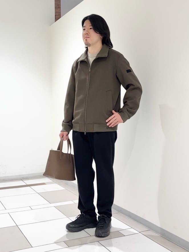 及川さんの「TAKEO KIKUCHI｜【JUST ONE LAYER】ダウンファブリック ジップアップ リブ ブルゾン」を使ったコーディネート