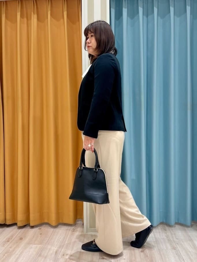 TUMU-TUMUさんの「SHOO･LA･RUE｜【洗濯機可/セットアップ可/S-3L】きちんと楽に。カットジョーゼットノーカラージャケット」を使ったコーディネート