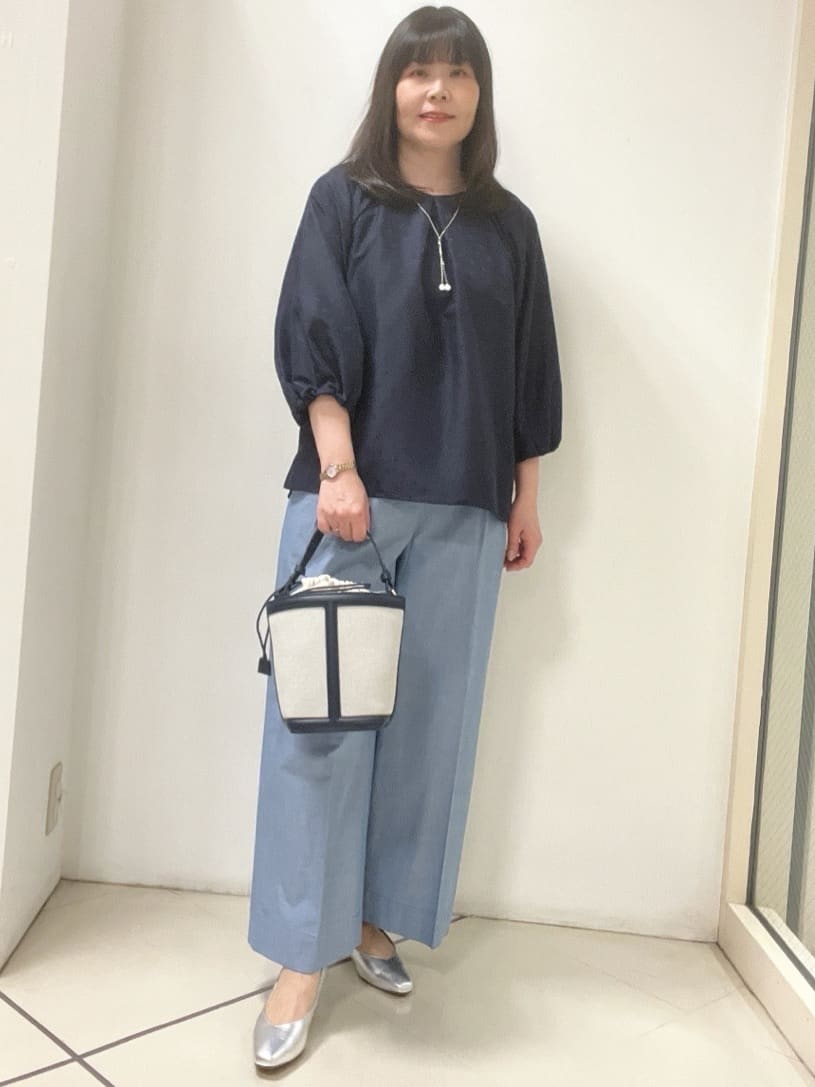 Chakoさんの「Reflect｜【接触冷感】ボリュームスリーブサテンジャカードブラウス」を使ったコーディネート