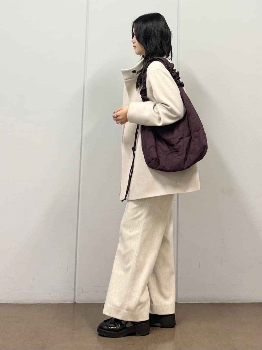 mizukiさんの「INDIVI｜【日本製／ミドル丈】スタンドカラーミドルコート」を使ったコーディネート
