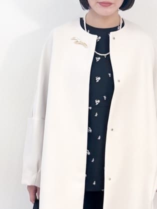 misaさんの「OPAQUE.CLIP｜フラワー刺繍ペプラムブラウス【洗濯機OK】」を使ったコーディネート