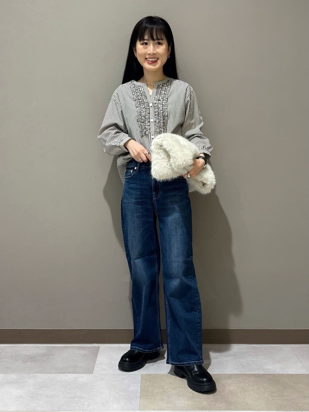 KEIKOさんの「INDIVI｜【洗える】胸元タックフリル長袖ブラウス」を使ったコーディネート