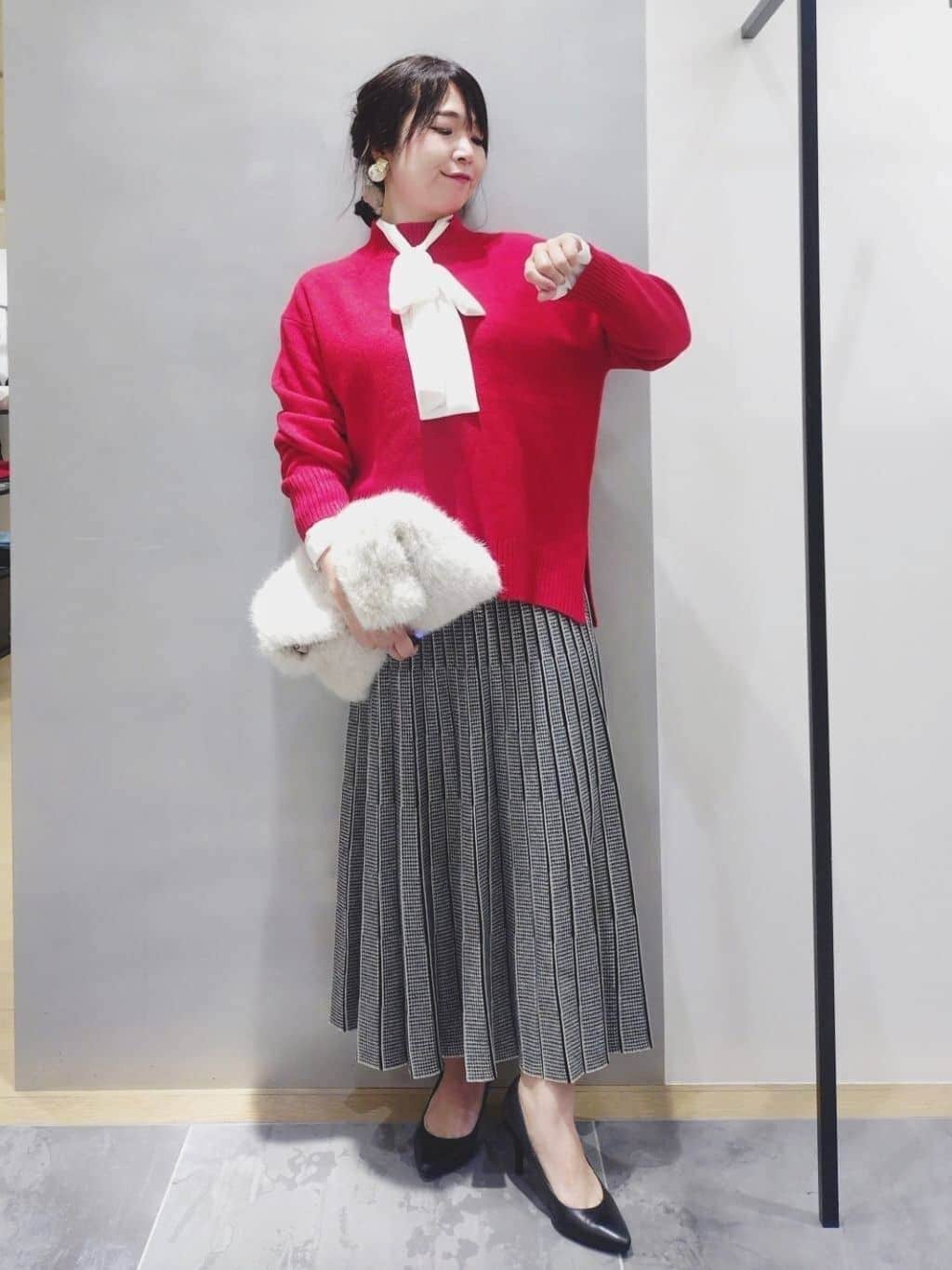 TOMOMIさんの「INDIVI｜ジオメプリントボウタイブラウス」を使ったコーディネート